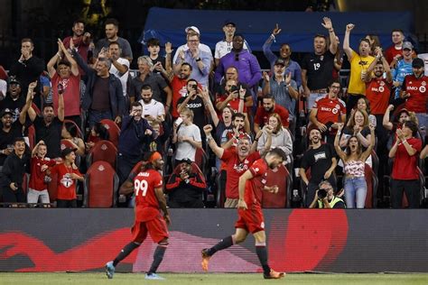 Toronto issues permanent bans to 4 fans after violence in stands